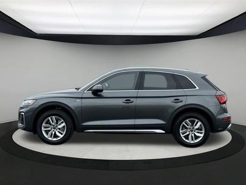 2022 Audi Q5 45 S line quattro Premium
