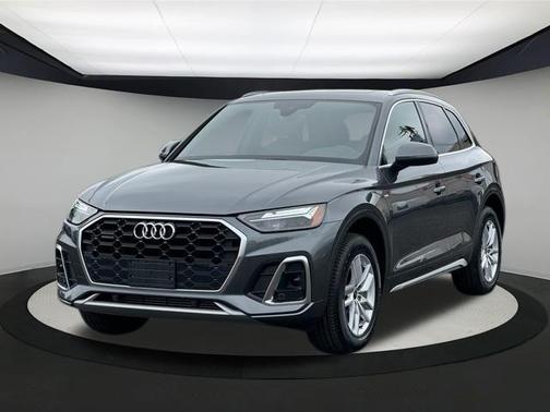 2022 Audi Q5 45 S line quattro Premium