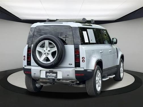 2023 Land Rover Defender 110 SE