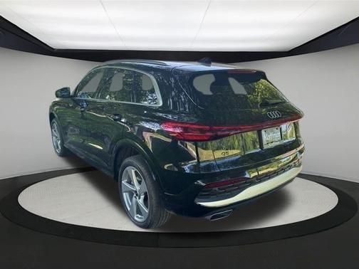 2025 Audi Q5 2.0T quattro Premium
