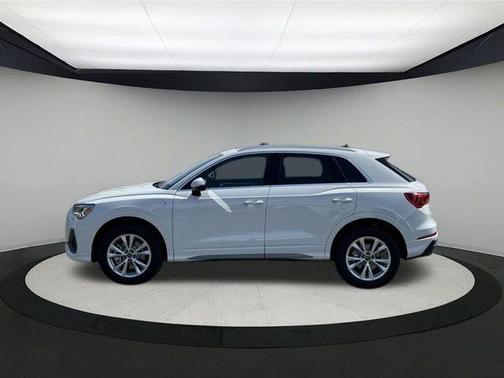 2025 Audi Q3 45 S line Premium
