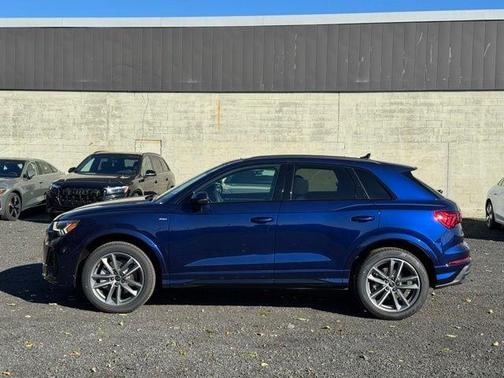 2025 Audi Q3 45 S line Premium