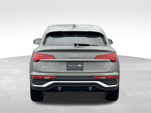 2025 Audi Q5 45 S line quattro Premium