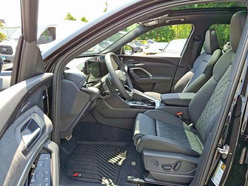 2025 Audi SQ5 3.0T quattro Premium
