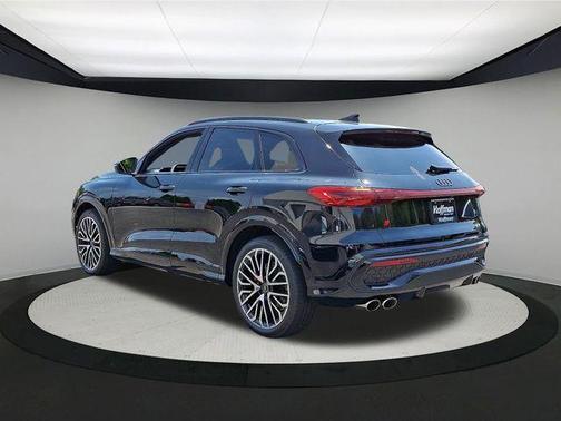 2025 Audi SQ5 3.0T quattro Premium