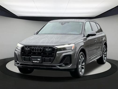 2025 Audi Q7 45 Premium Plus