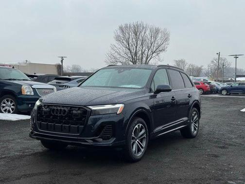 2026 Audi Q7 55 Premium