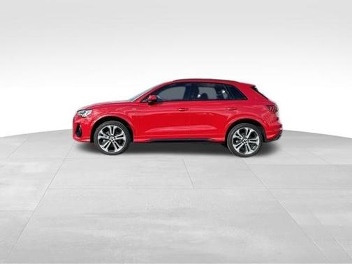 2021 Audi Q3 45 S line Premium