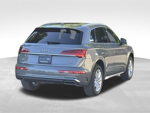 2023 Audi Q5 45 S line quattro Premium