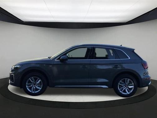 2023 Audi Q5 45 S line quattro Premium