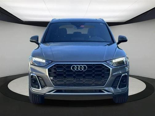 2023 Audi Q5 45 S line quattro Premium