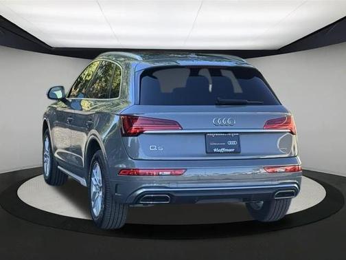 2023 Audi Q5 45 S line quattro Premium