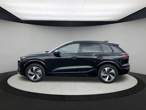 2025 Audi Q6 e-tron Premium