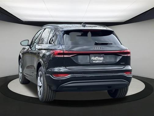 2025 Audi Q6 e-tron Premium