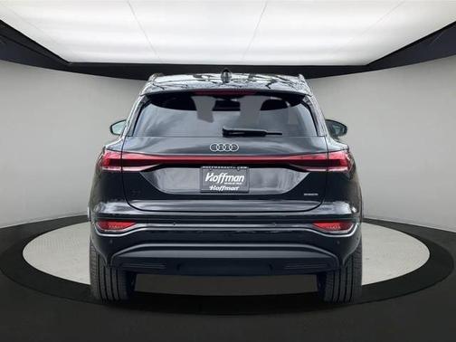 2025 Audi Q6 e-tron Premium