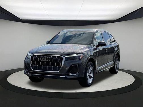 2025 Audi Q7 55 Premium