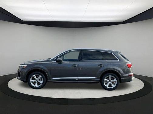 2025 Audi Q7 55 Premium