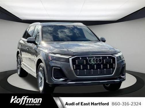 2025 Audi Q7 55 Premium