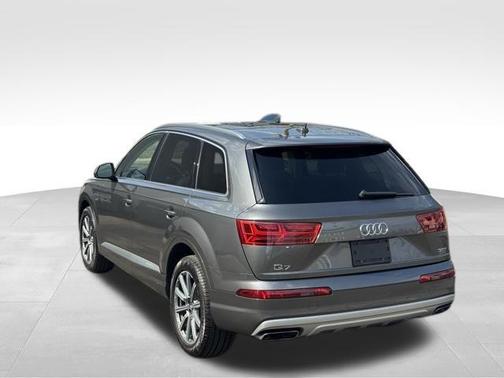 Samurai Gray Metallic 2018 Audi Q7 3.0T Prestige