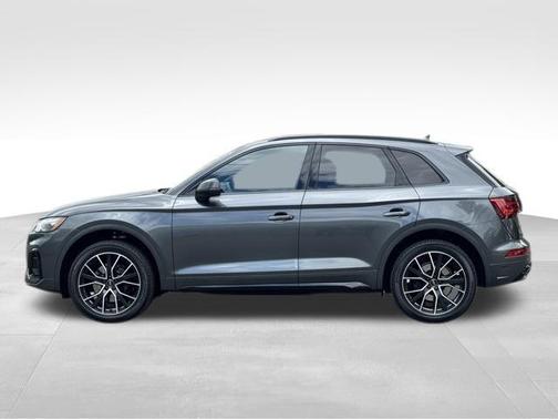 Daytona Gray Pearl Effect 2023 Audi SQ5 3.0T Premium Plus