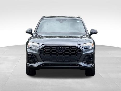 Daytona Gray Pearl Effect 2023 Audi SQ5 3.0T Premium Plus