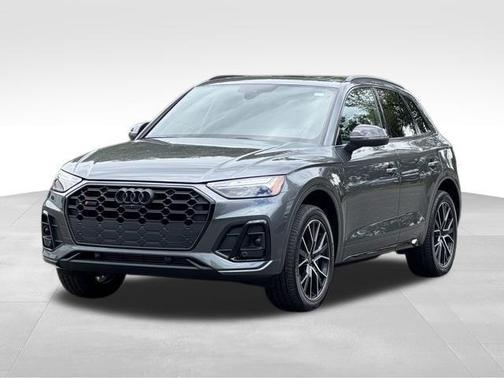 Daytona Gray Pearl Effect 2023 Audi SQ5 3.0T Premium Plus