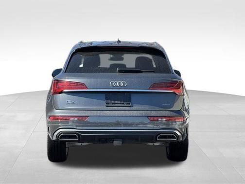 2023 Audi Q5 45 S line quattro Premium