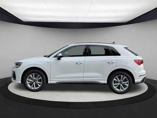 2025 Audi Q3 45 S line Premium