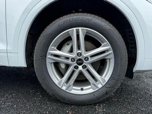 2025 Audi Q5 55 S line quattro Premium
