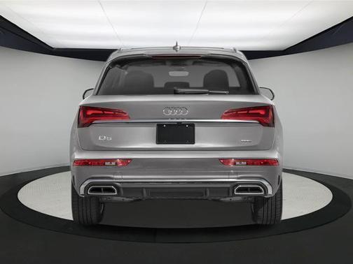 2025 Audi Q5 55 S line quattro Premium