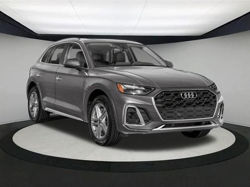 2025 Audi Q5 55 S line quattro Premium