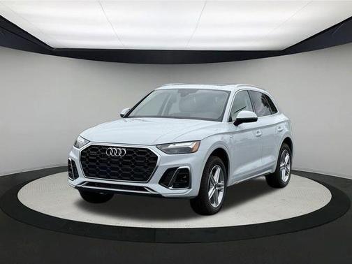 2025 Audi Q5 55 S line quattro Premium