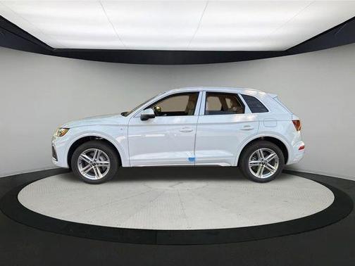 2025 Audi Q5 55 S line quattro Premium
