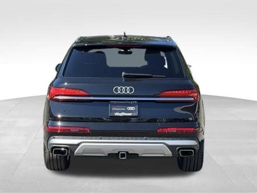 2025 Audi Q7 55 Prestige