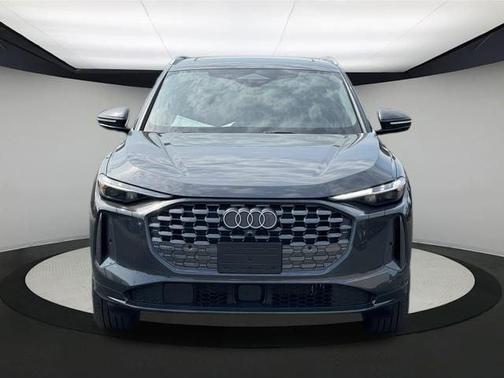 2025 Audi Q5 2.0T quattro Premium