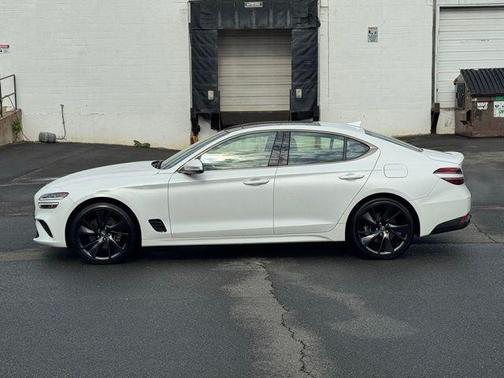 Verbier White 2023 Genesis G70 2.0T