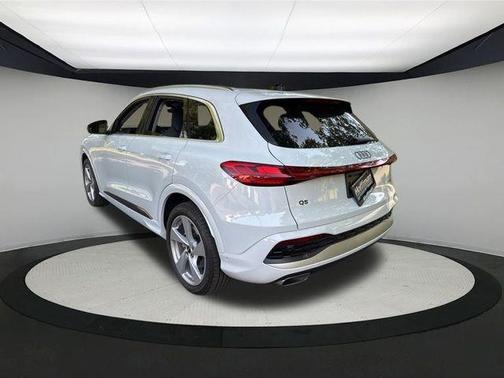 2025 Audi Q5 2.0T quattro Premium
