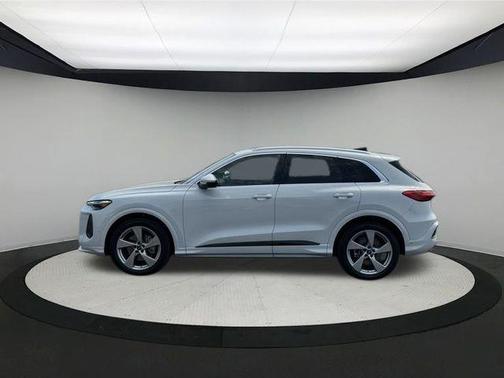 2025 Audi Q5 2.0T quattro Premium