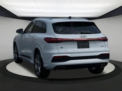 2025 Audi Q5 2.0T quattro Premium