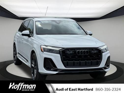 2025 Audi Q7 55 Premium Plus