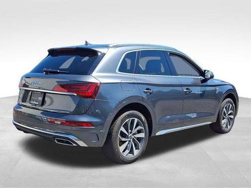 2023 Audi Q5 45 S line quattro Premium