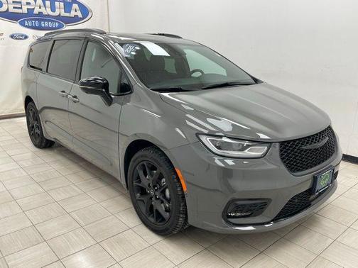 2025 Chrysler Pacifica Limited