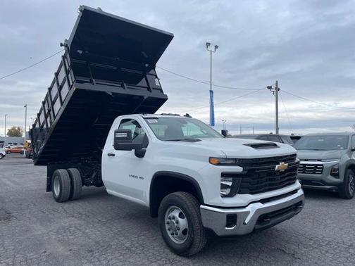 2026 Chevrolet Silverado 3500 WT