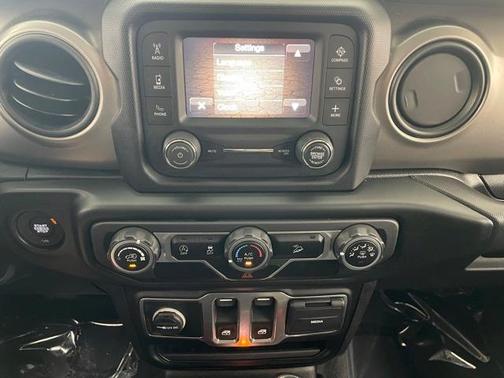 2020 Jeep Wrangler Sport