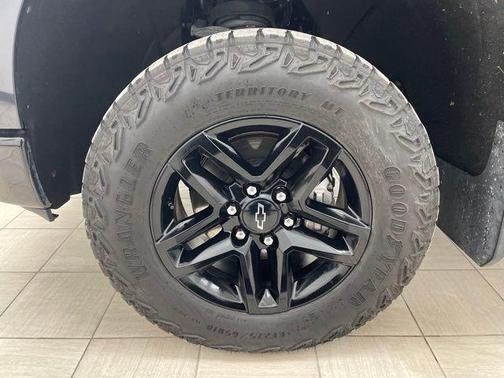 2023 Chevrolet Silverado 1500 Custom Trail Boss