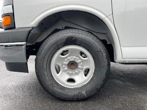 2025 Chevrolet Express 2500 Work Van