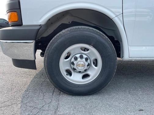 2025 Chevrolet Express 2500 Work Van