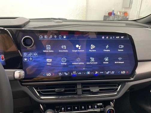 2025 Chevrolet Equinox EV RS