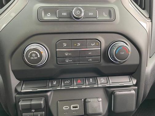 2026 Chevrolet Silverado 2500 Custom