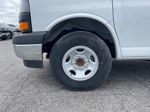2025 Chevrolet Express 2500 Work Van